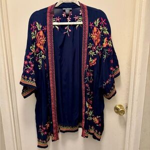 Gorgeous embroidered navy blue kimono jacket with colorful details, size 3X